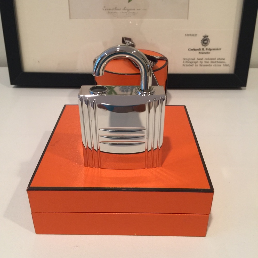 💯Collectible Rare Hermes Gold Cadena Refillable perfume Bottle No fragrance